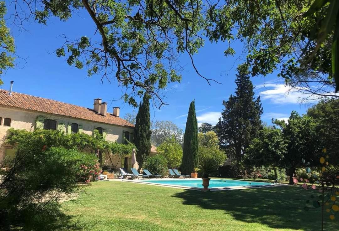 Le Mas Neuf 1752 Arles Exterior photo